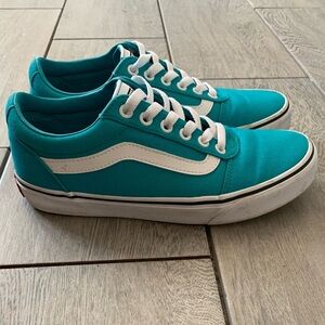 Women’s vans old skool sneakers